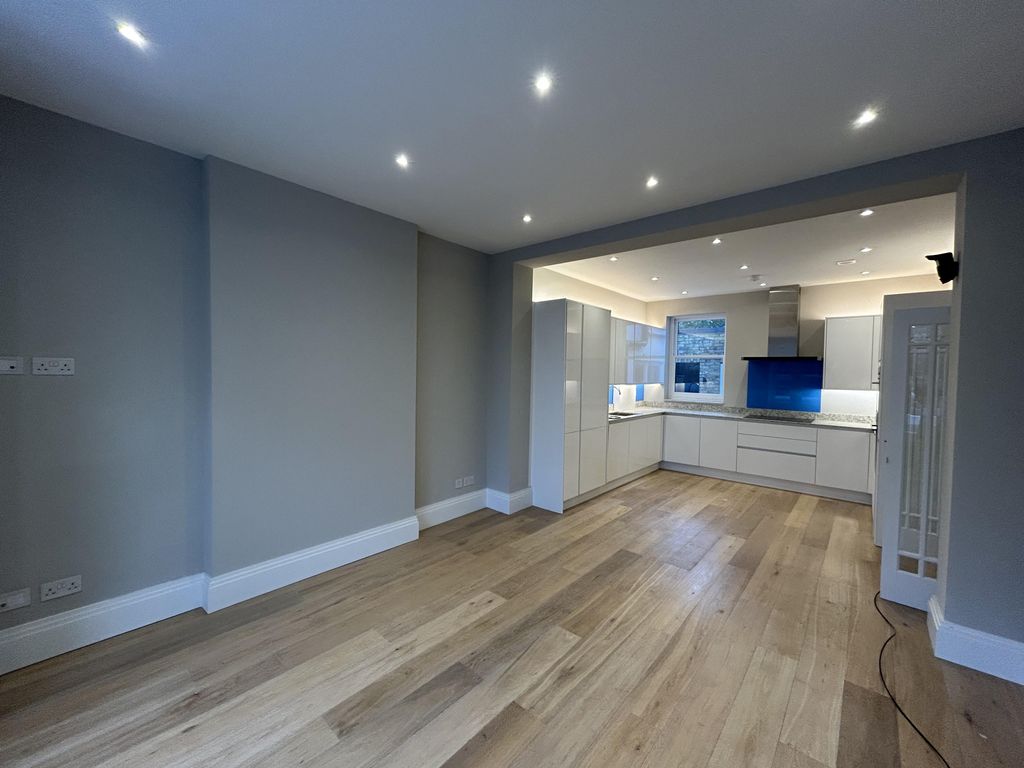 Property photo 2 of 25 Img_2944[1].Jpg