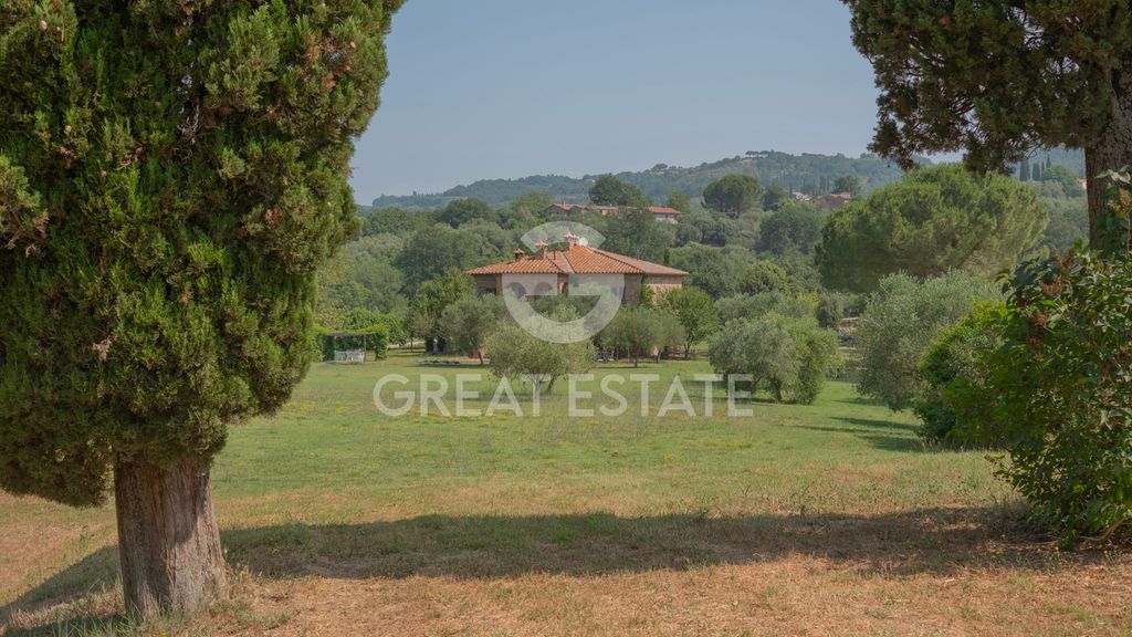 Property photo 1 of 36
