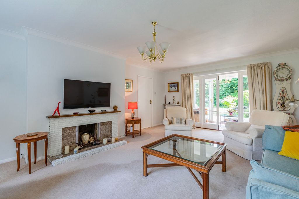 Property photo 2 of 38 Picture No. 29