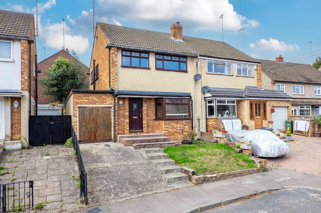 Property photo 1 of 15 External