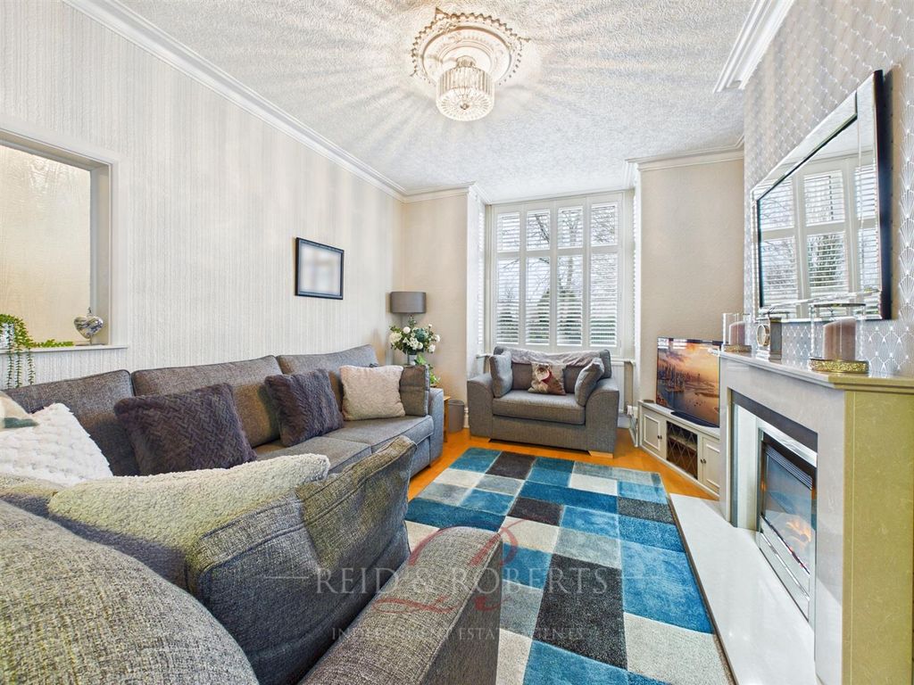 Property photo 2 of 31 Cam03999G0-Pr0217-Still012.Jpg