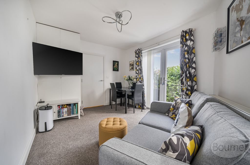 Property photo 3 of 17 6810Eb81-F19A-4c2...