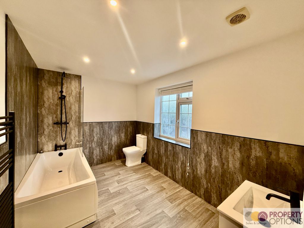 Property photo 2 of 11 Image 10