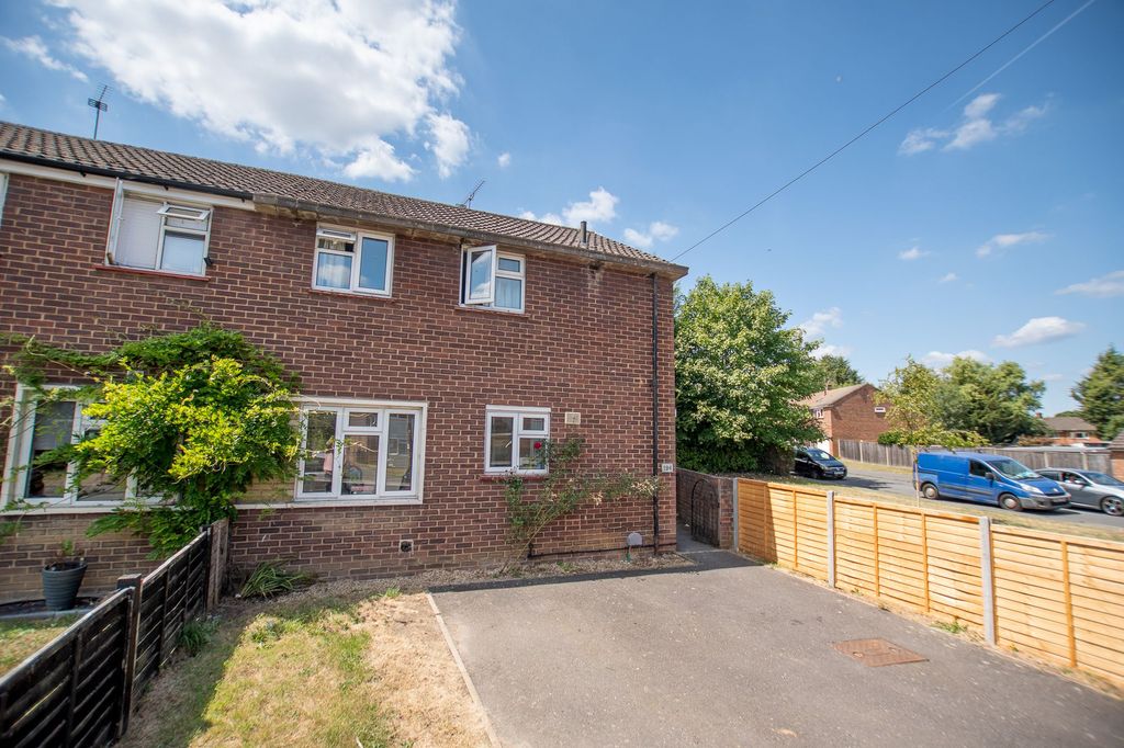 Property photo 1 of 10 External
