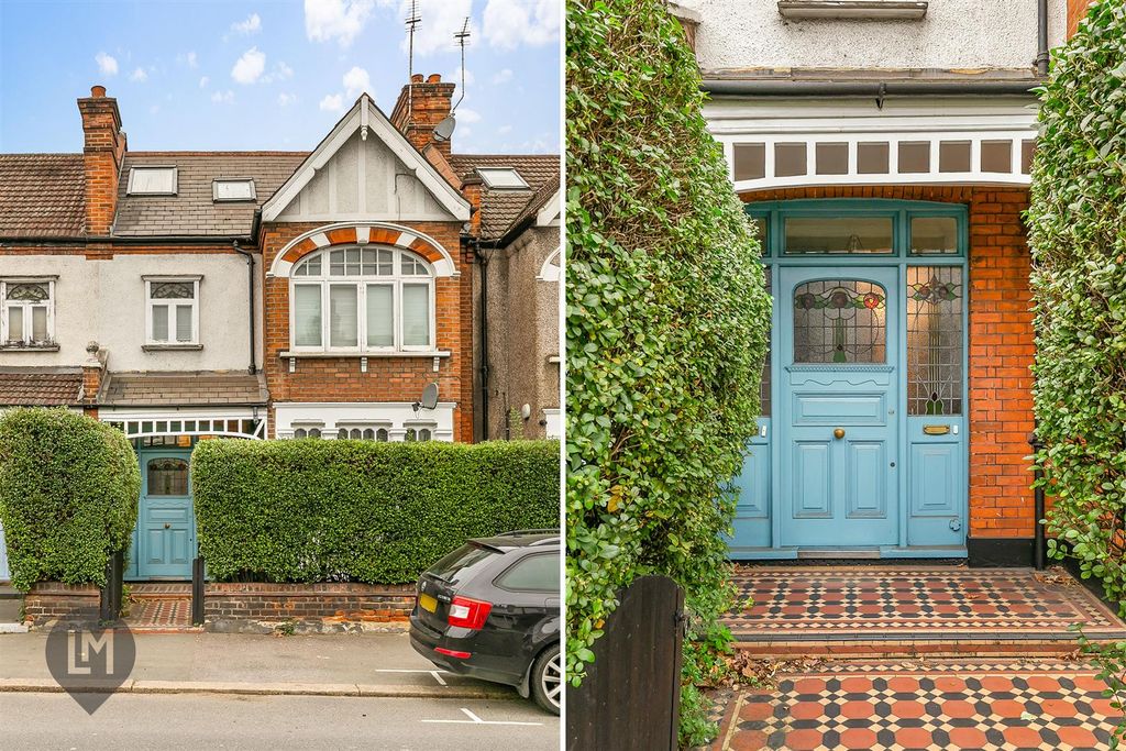 Property photo 1 of 6 External