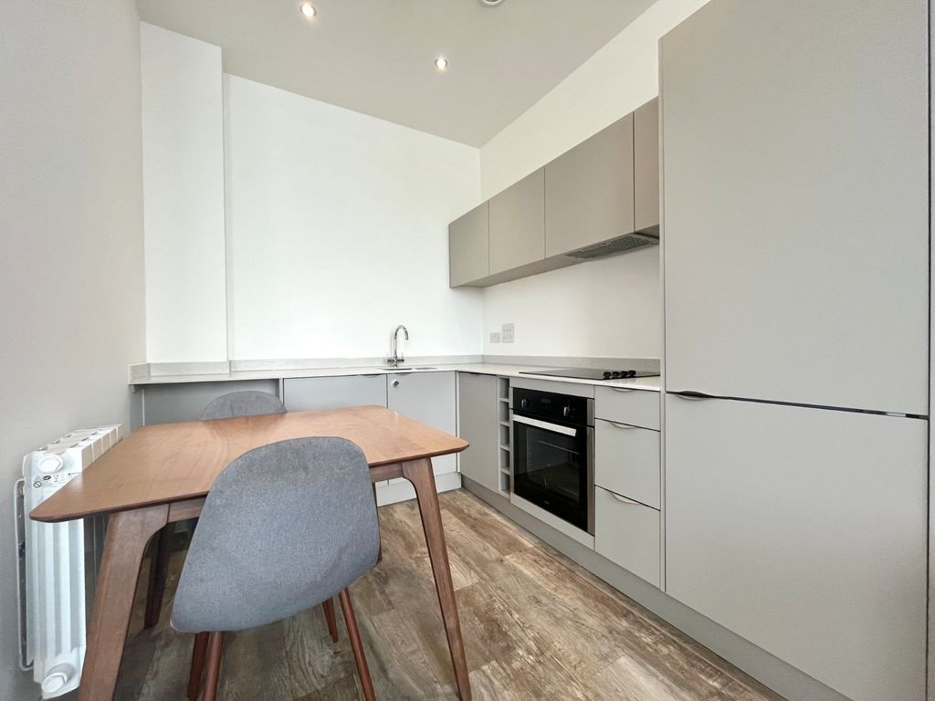 Property photo 2 of 10 Picture No. 14