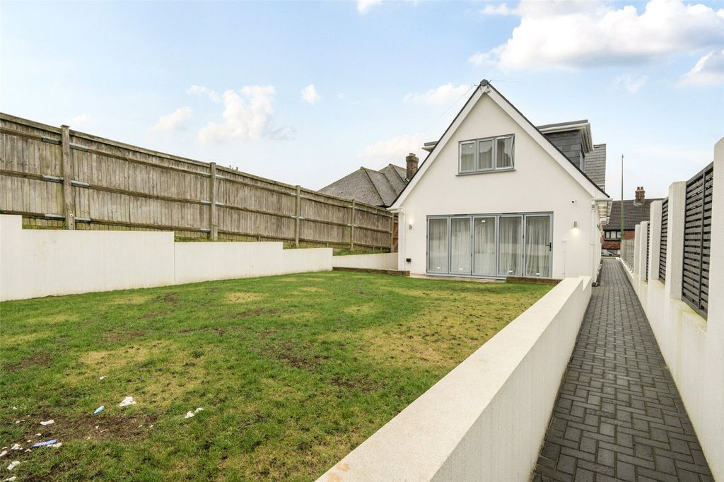 Property photo 2 of 29 Rear Garden