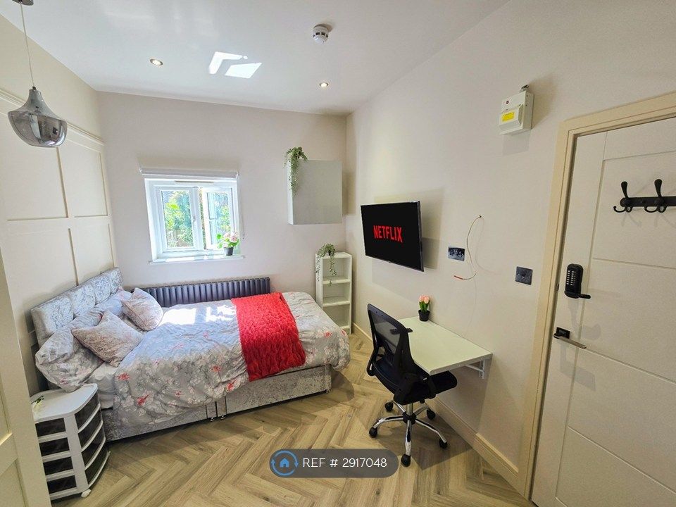 Property photo 3 of 23