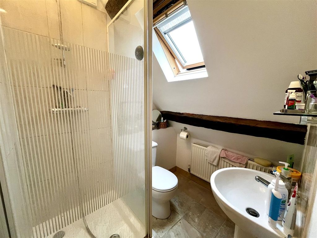 Additional image 6 of 4 bed flat for saleMarket Place, Coleford GL16