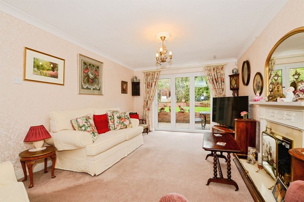 Property photo 2 of 22