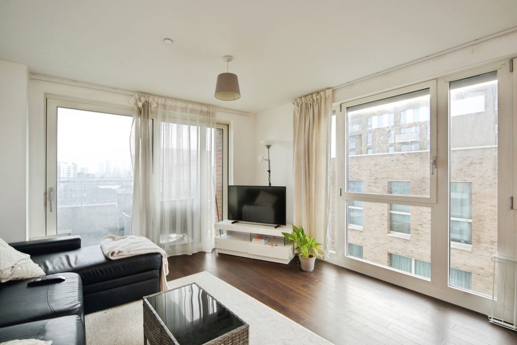 Property photo 2 of 21 Pbox-Img.Jpg