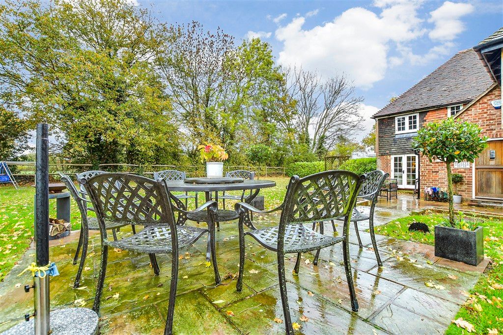 Property photo 2 of 18 Patio / Decking