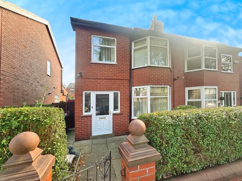 Property photo 1 of 21 External