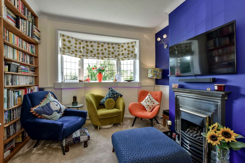 Property photo 3 of 42