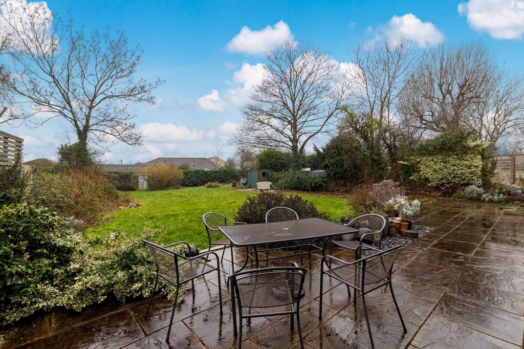 Property photo 3 of 19