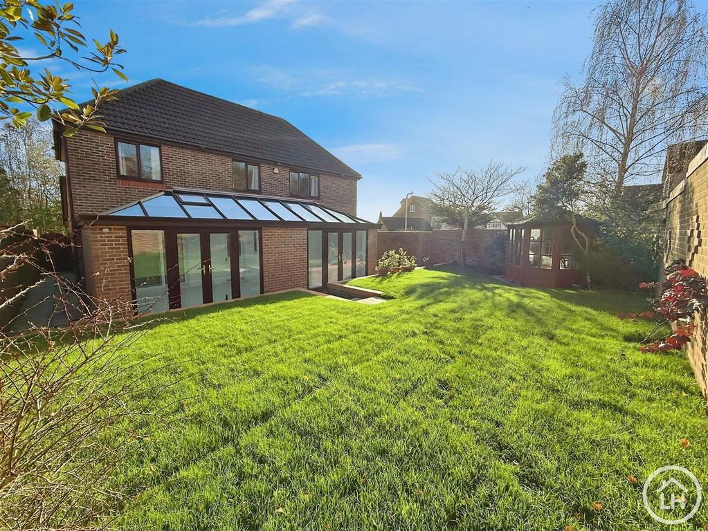 Property photo 1 of 21 Garden