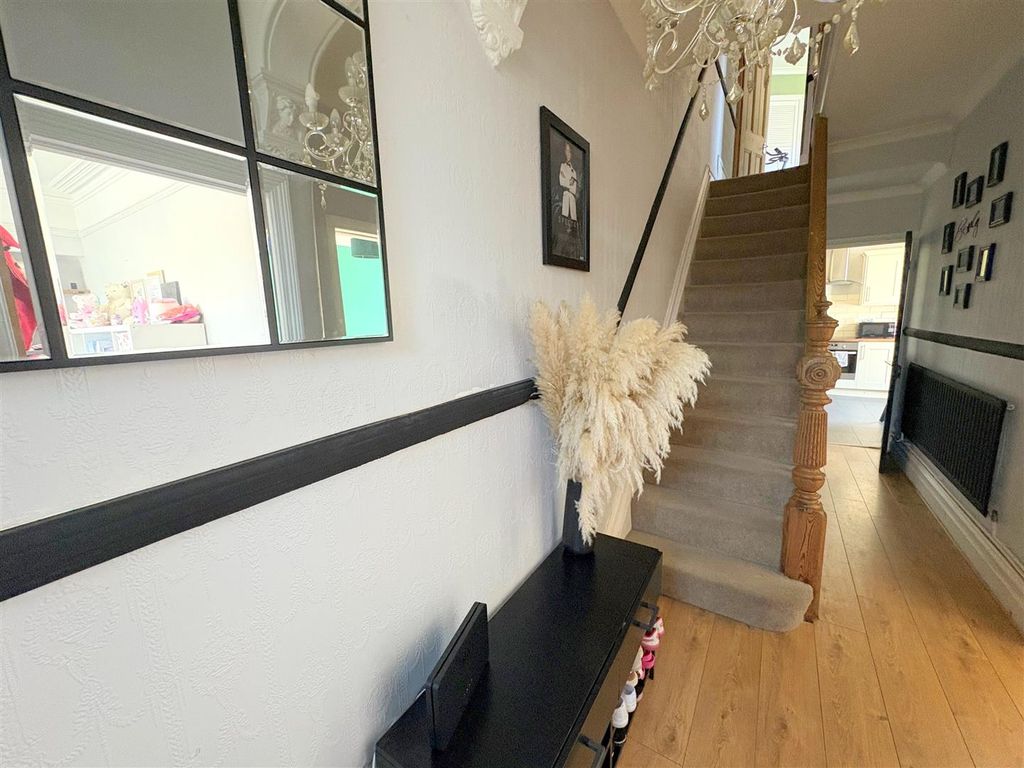 Property photo 2 of 37 Hallway