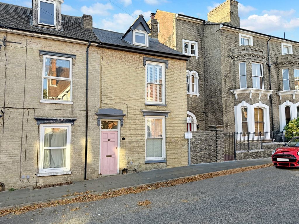 Property photo 1 of 16