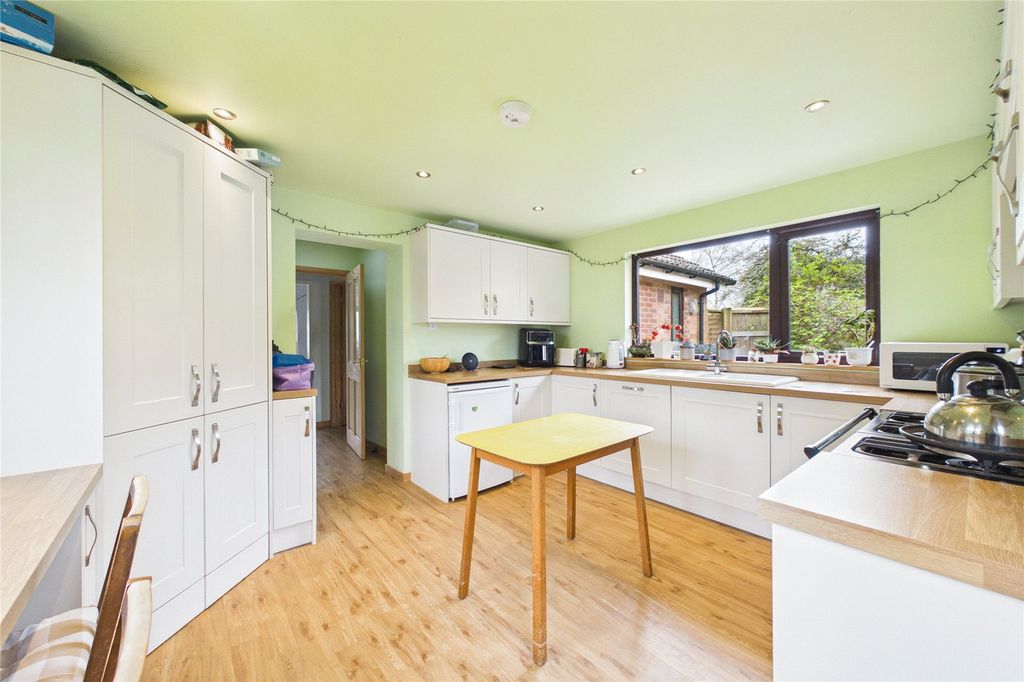 Property photo 2 of 22 Picture No. 02