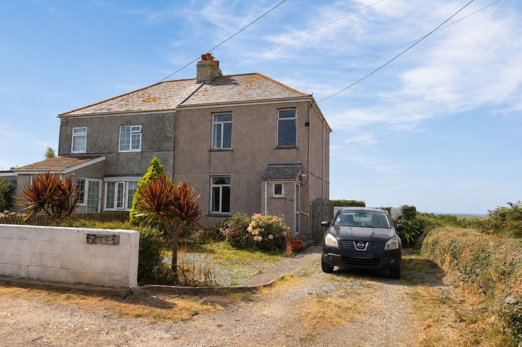 Property photo 1 of 18 External