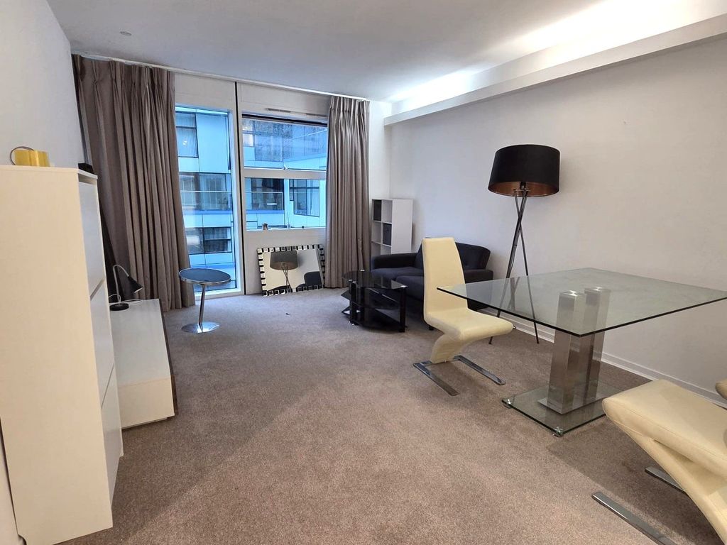 Property photo 3 of 7 Picture No. 04