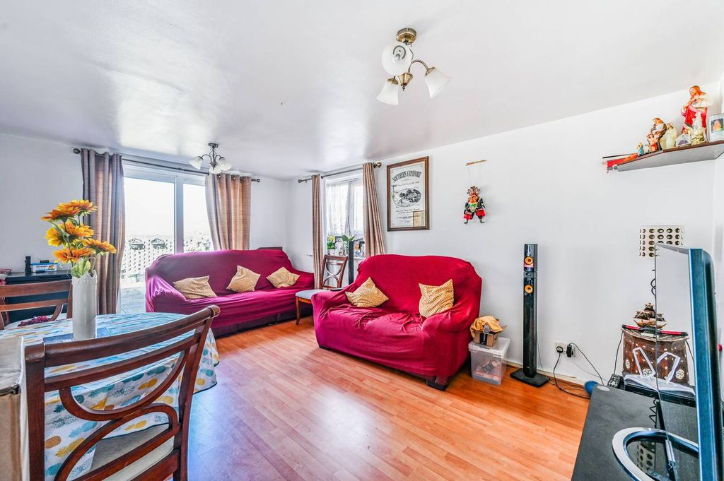 Property photo 2 of 7