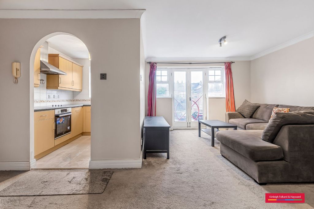 Property photo 2 of 11 Picture No. 12