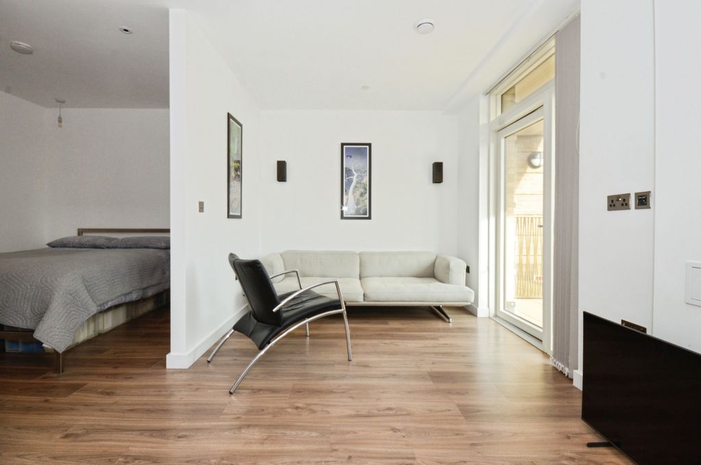 Property photo 2 of 10 Open Plan Living