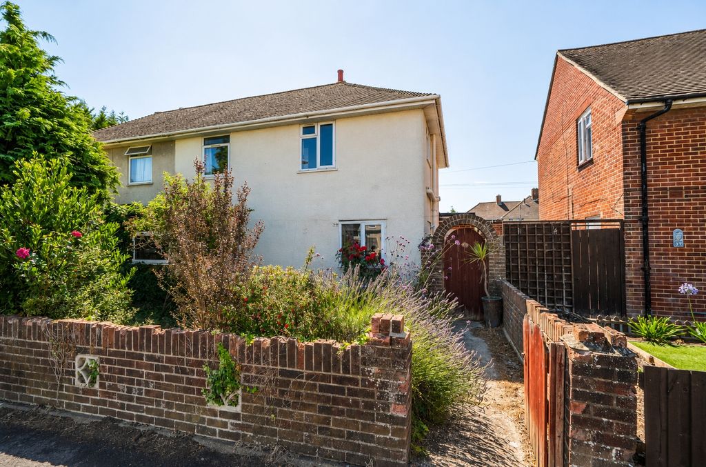 Property photo 1 of 11 Picture No. 32