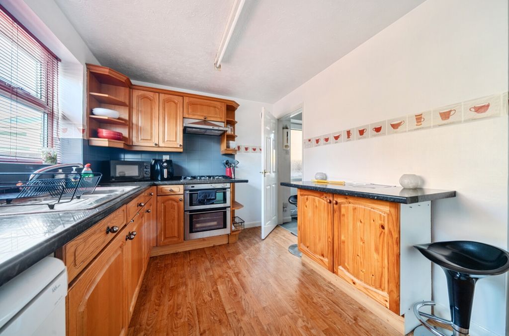 Property photo 3 of 24 1344236-5-68Ae24E341206