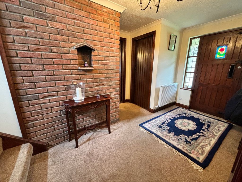 Property photo 3 of 24