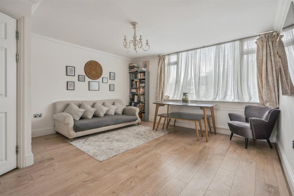 Property photo 3 of 12 Dsc09406-c1d8B71Aa9A91d136501Dae8623d8A39.Jpg