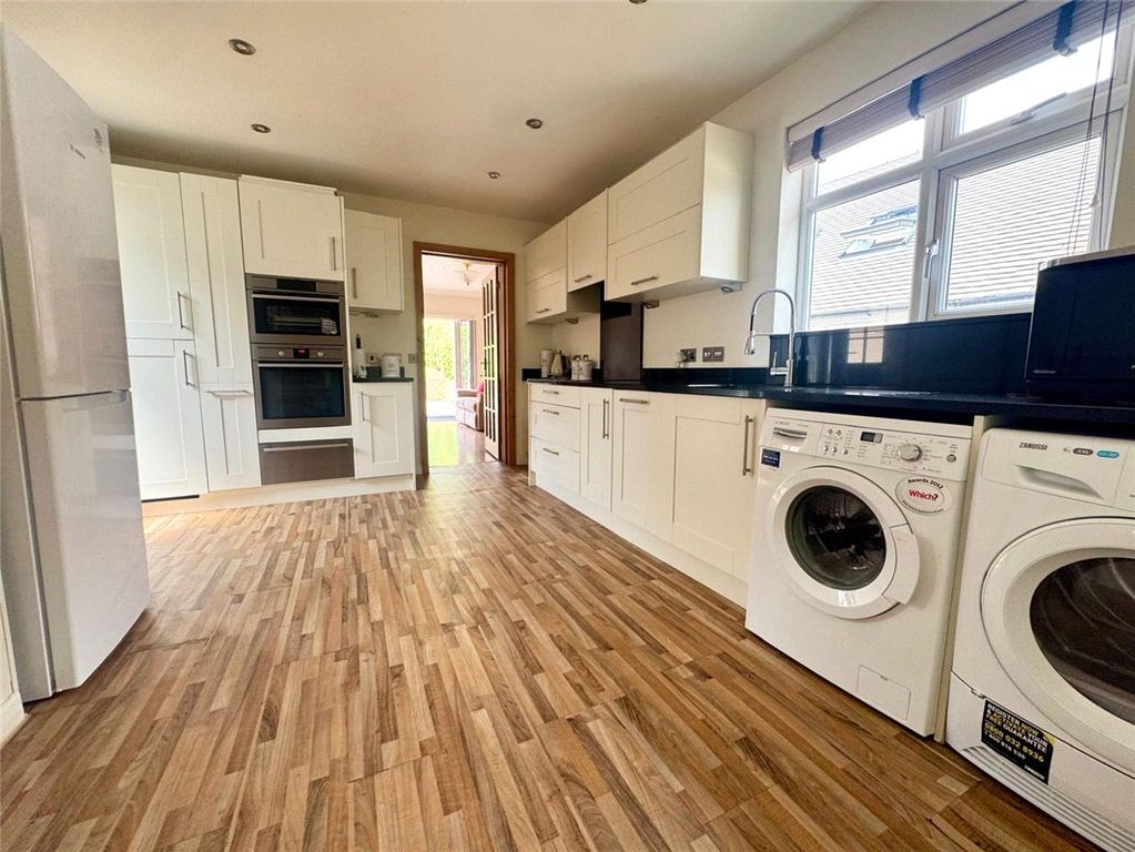 Property photo 3 of 15 Picture No. 04