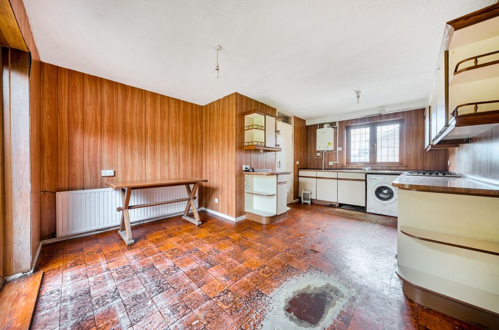 Property photo 3 of 21 1398207-21-6964E9cc3829c