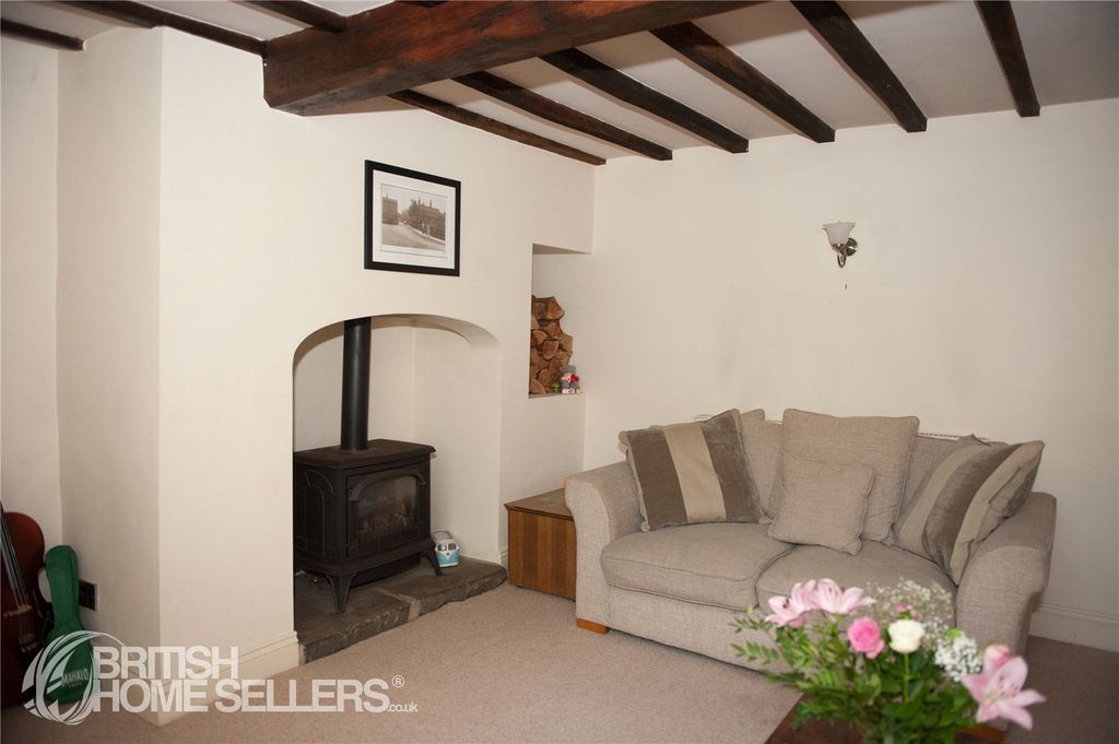 Property photo 3 of 27 Picture No. 02