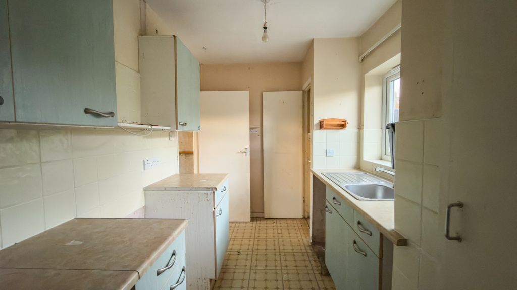 Property photo 3 of 11 Picture No. 17