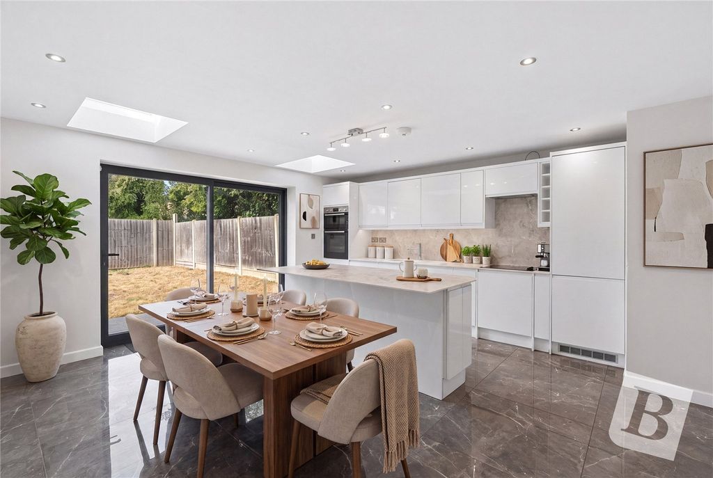 Property photo 1 of 11 Kitchen/Diner