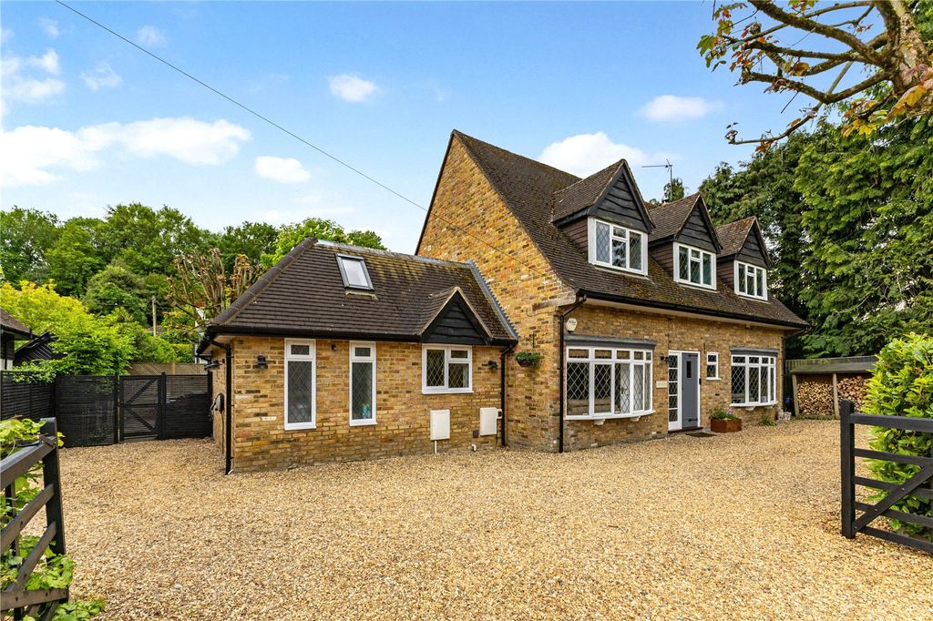 Property photo 1 of 18 Frontage