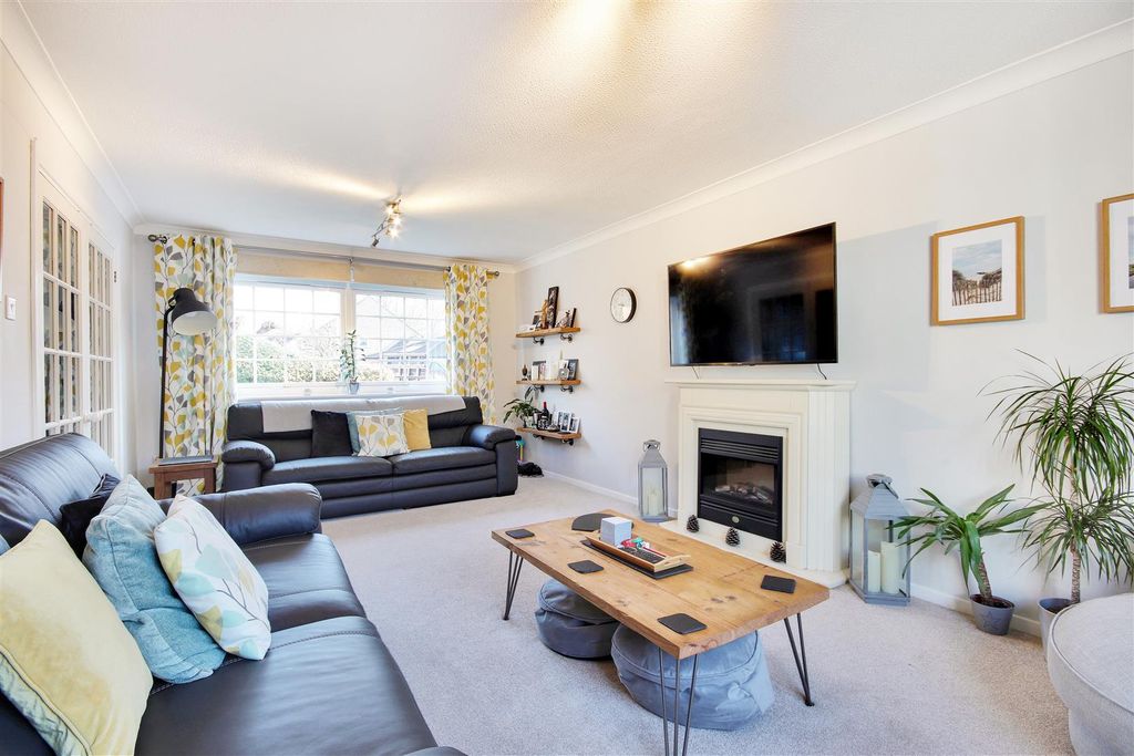Property photo 2 of 18 28 Seven 14.Jpg