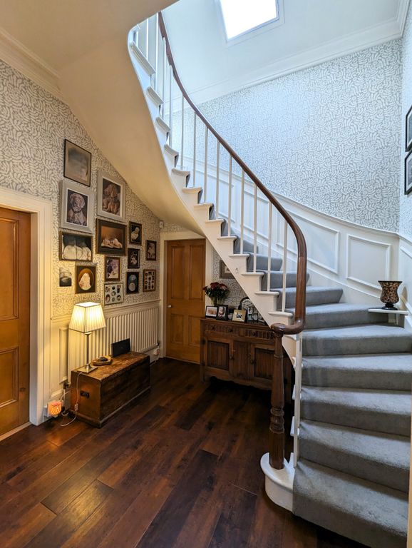 Property photo 3 of 30