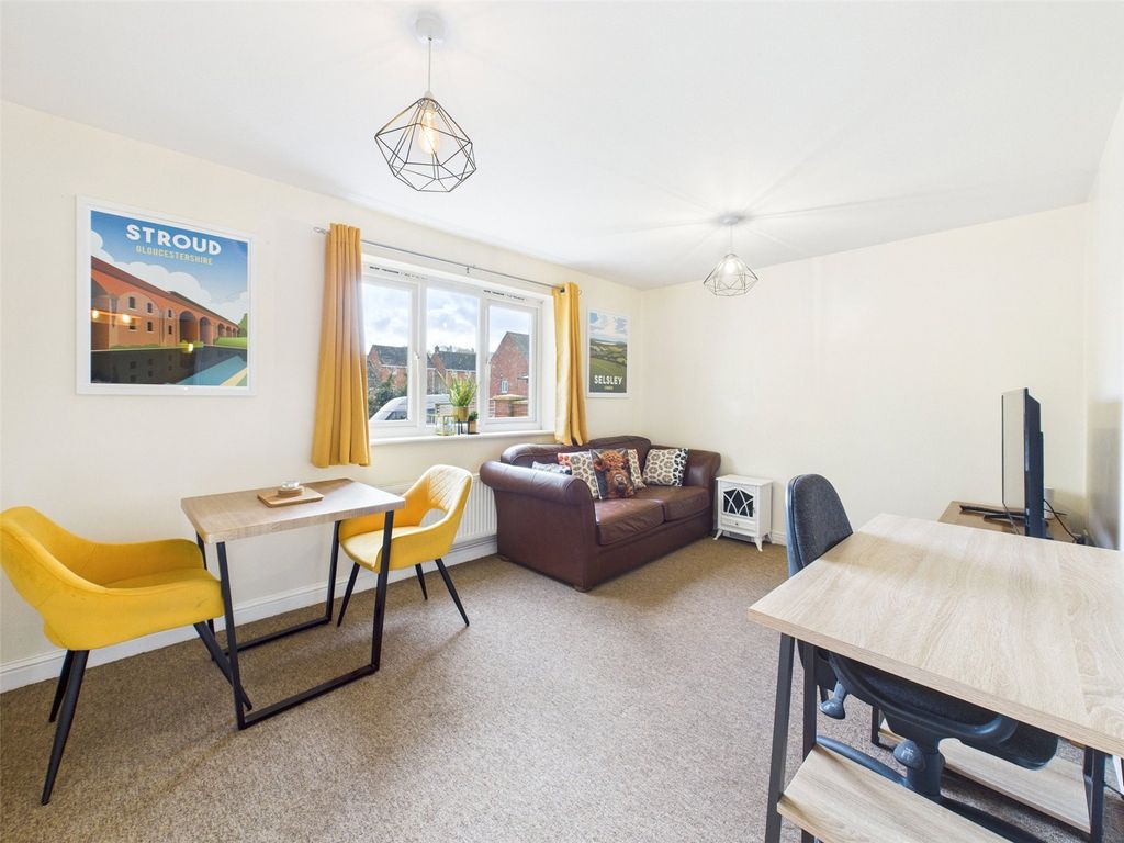 Property photo 2 of 13 Picture No. 01