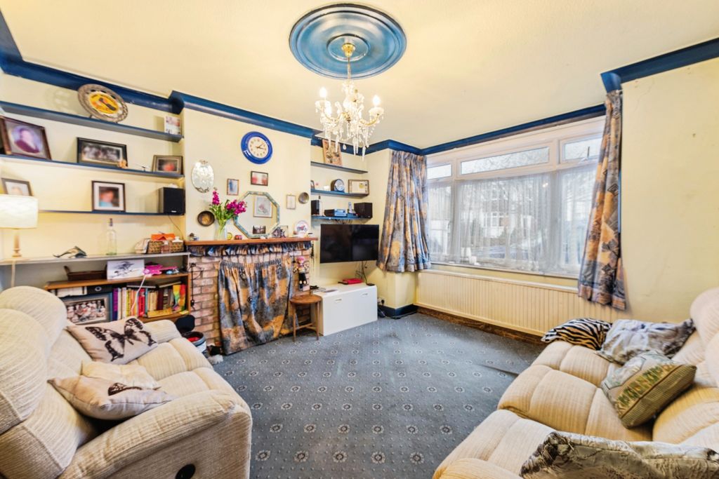 Property photo 3 of 15 3