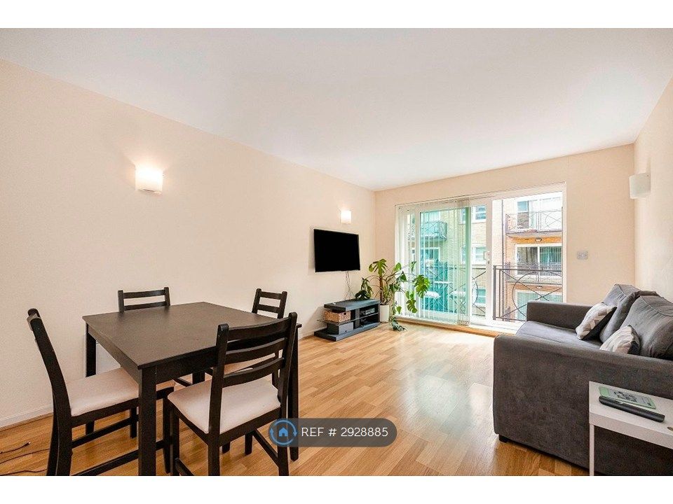 Property photo 2 of 10 Lounge 2