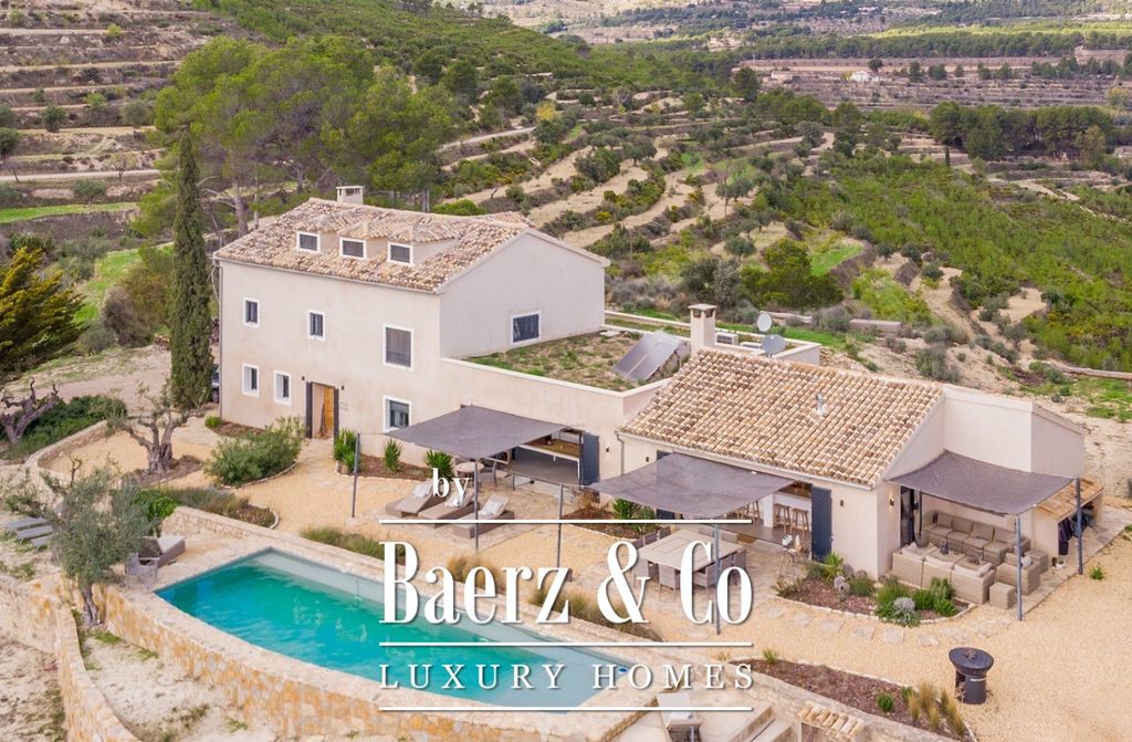 Property photo 1 of 33