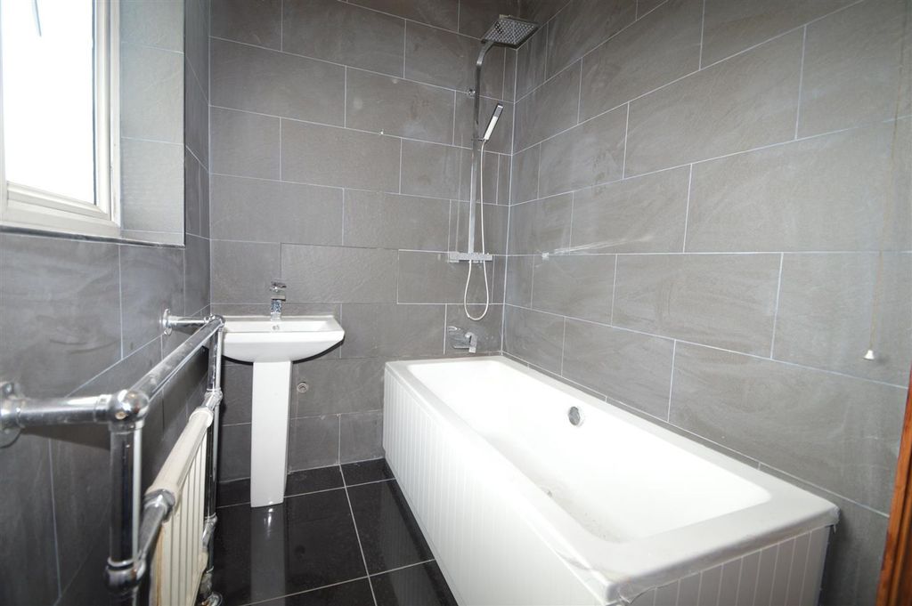 Property photo 3 of 4 Dsc_(1894).Jpg