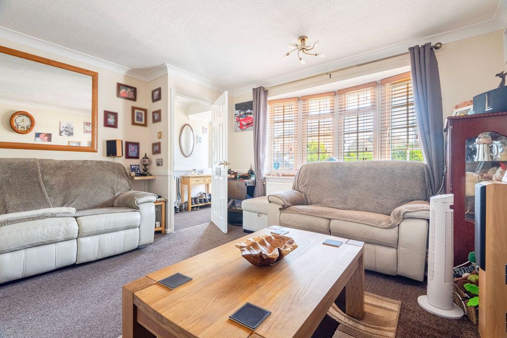 Property photo 3 of 14
