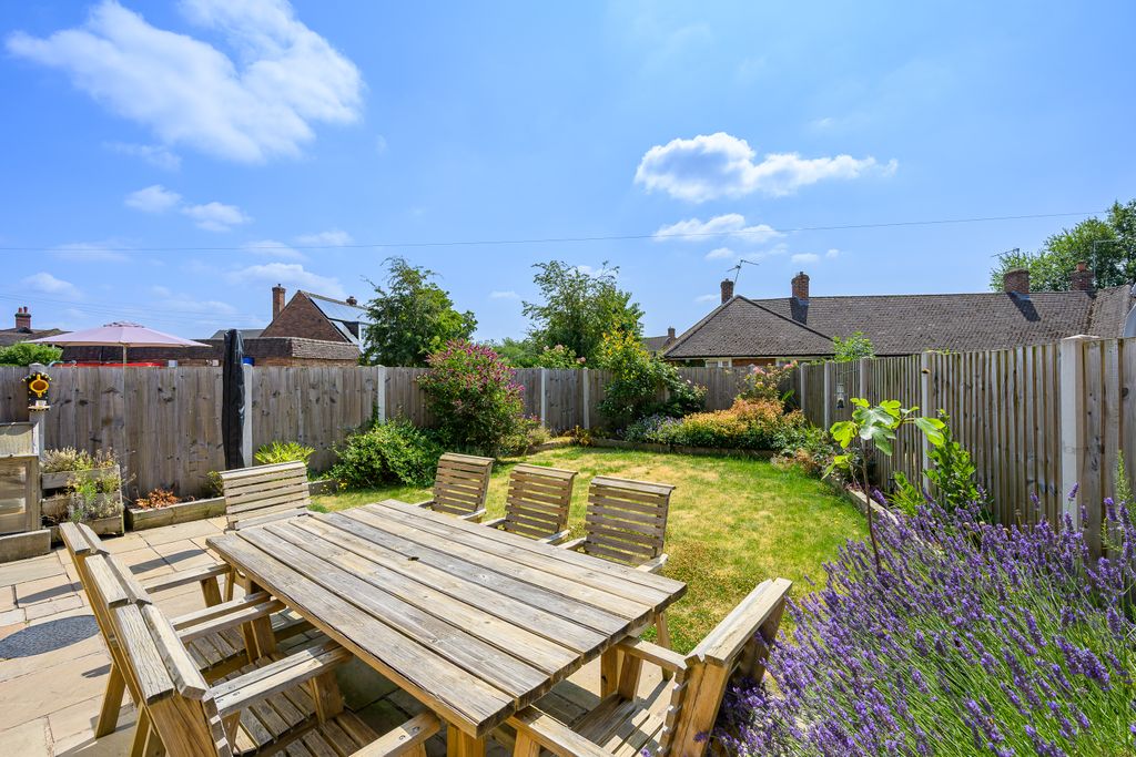 Property photo 2 of 44 Rear Garden