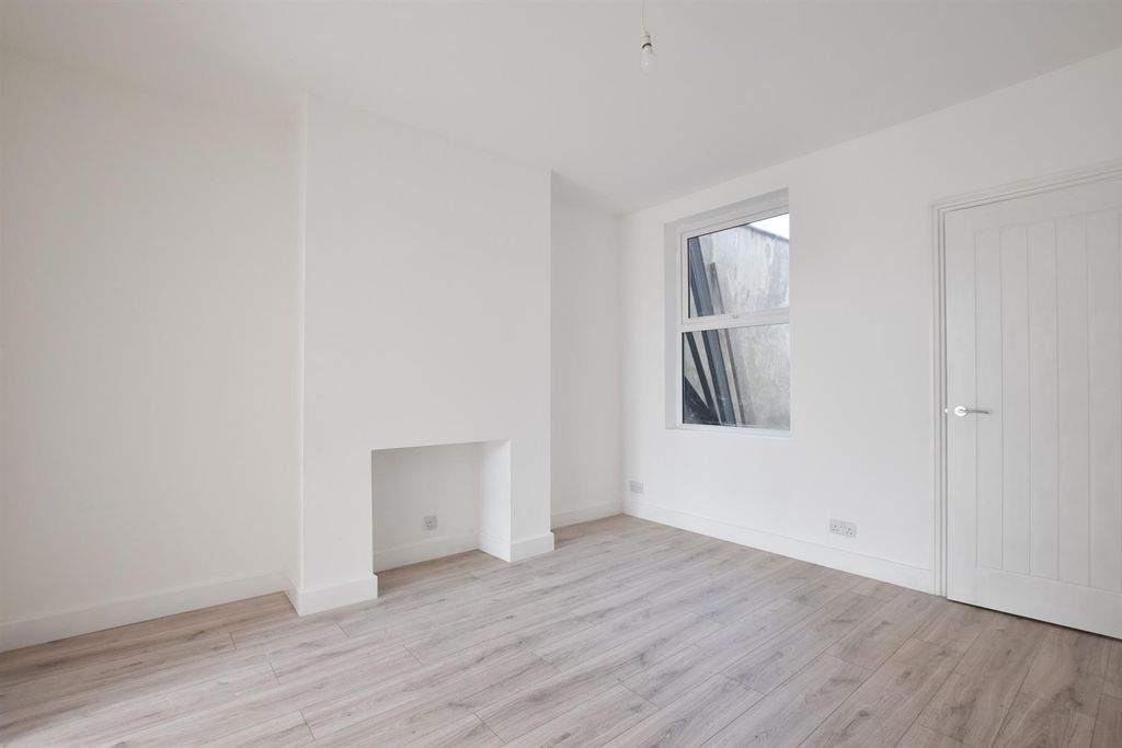 Property photo 3 of 9 Dsc_1673.Jpg