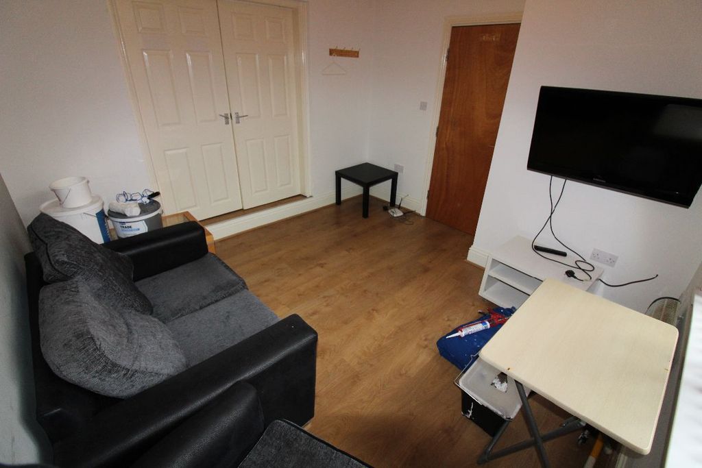 Property photo 2 of 4