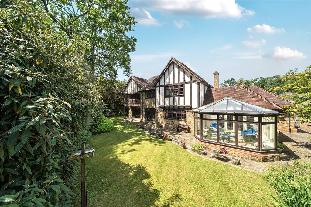 Property photo 3 of 44 Picture No. 05
